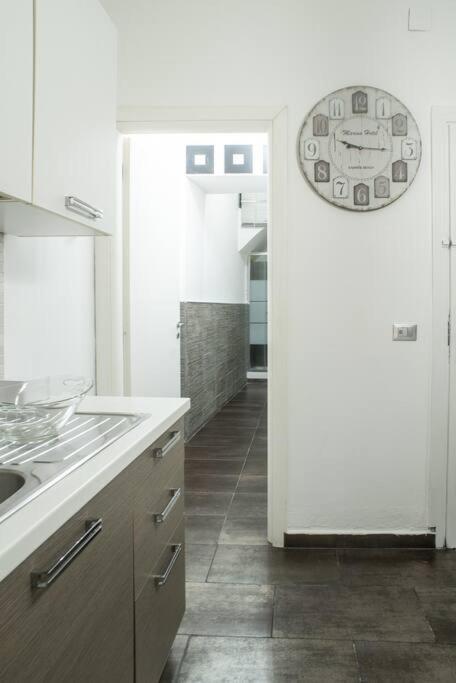 4 Canti Central Cozy Apt In Via Maqueda Palermo Luaran gambar