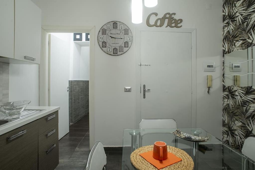 4 Canti Central Cozy Apt In Via Maqueda Palermo Luaran gambar